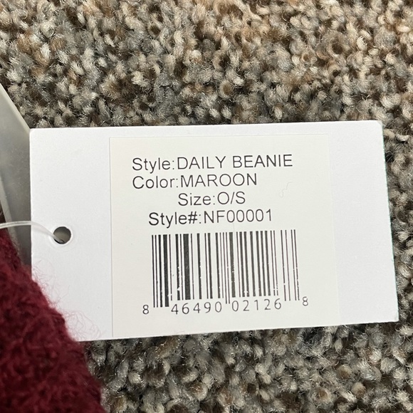 SOLD NWT Neff Maroon Daily Beanie O/S - Picture 2 of 3